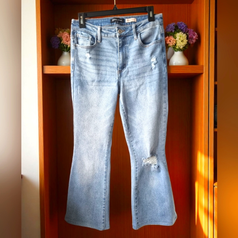 BCBGeneration Light Wash High Rise Flare Distressed Jeans Size 9/29
